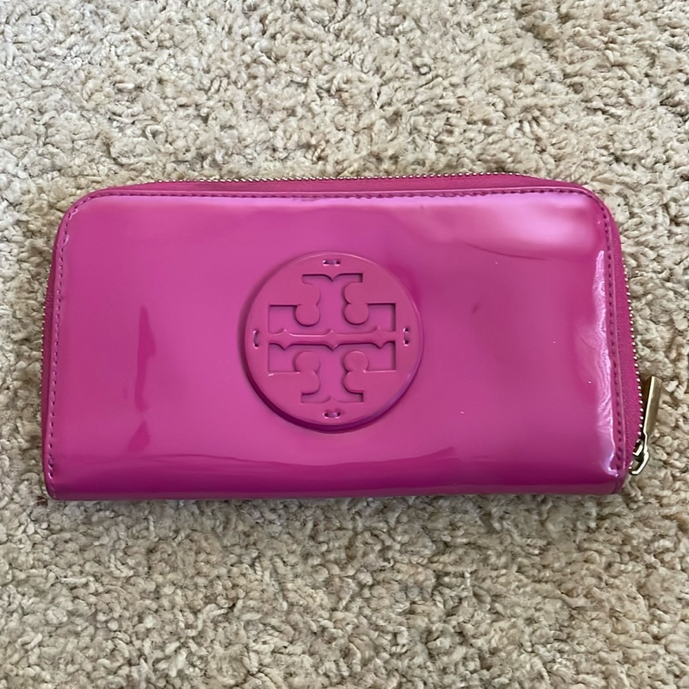 Tory Burch wallet